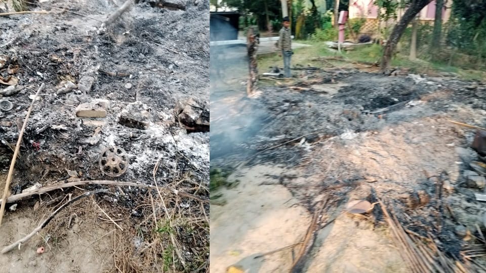 Two Fire Incidents in Etah: Huts Destroyed, Priest Injured, Cow Dead, Heavy Loss Reported