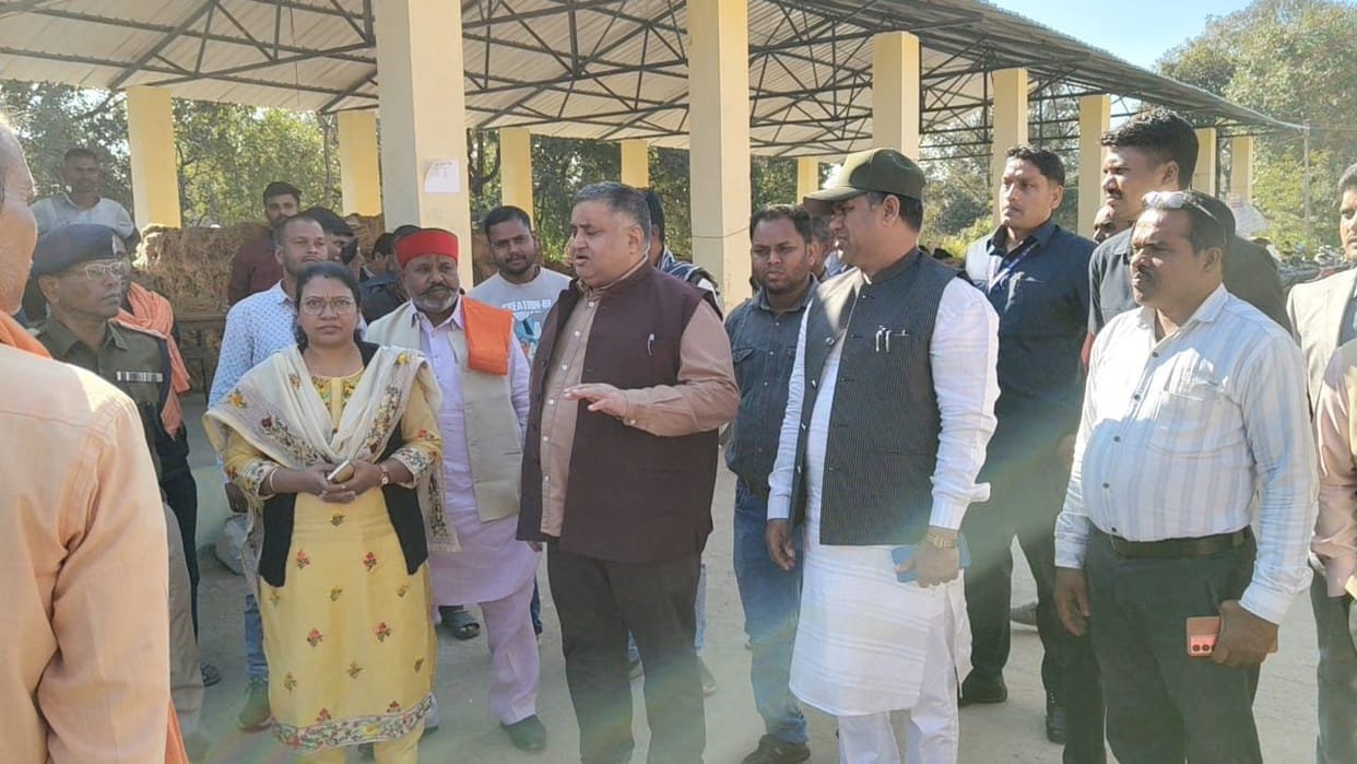 Minister Rajesh Aggarwal held review meeting in Gaurela Pendra Marwahi