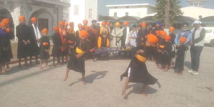Grand Nagar Kirtan on 14 December: Ranjit Akhara to Showcase Spectacular Sikh Martial Art Gatka in Agra