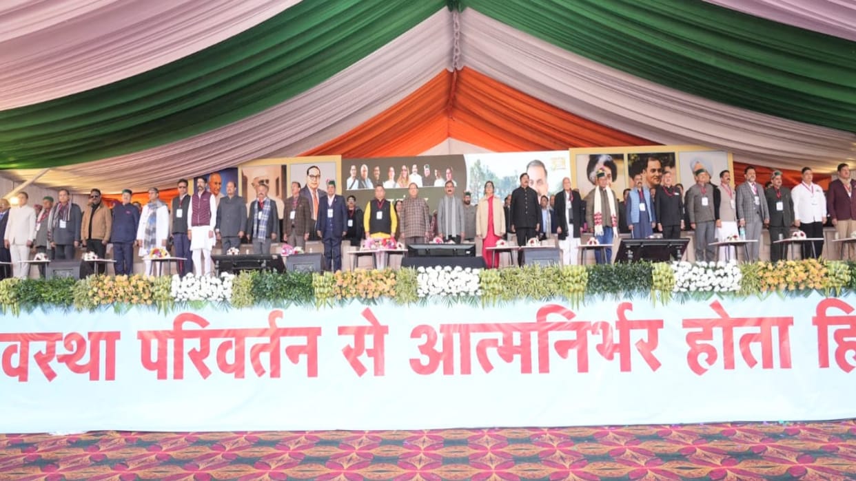 jan sankalp rally: At the Mandi rally, CM Sukhu attacked the opposition, and Mukesh issued a warning to the bu