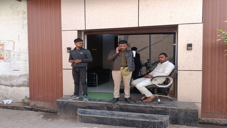 GST Team Conducts Simultaneous Survey at Banana Masala Dealers’ Home and Establishment in Vrindavan