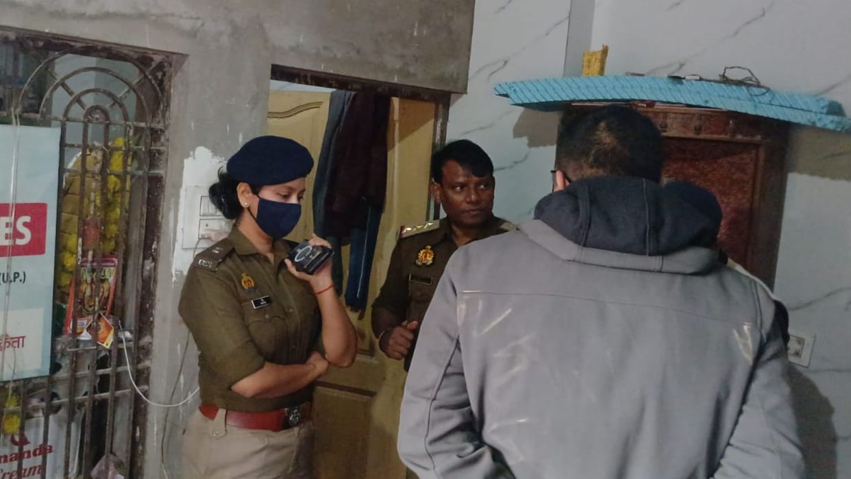 pregnant woman murdered with sharp weapon in varanasi