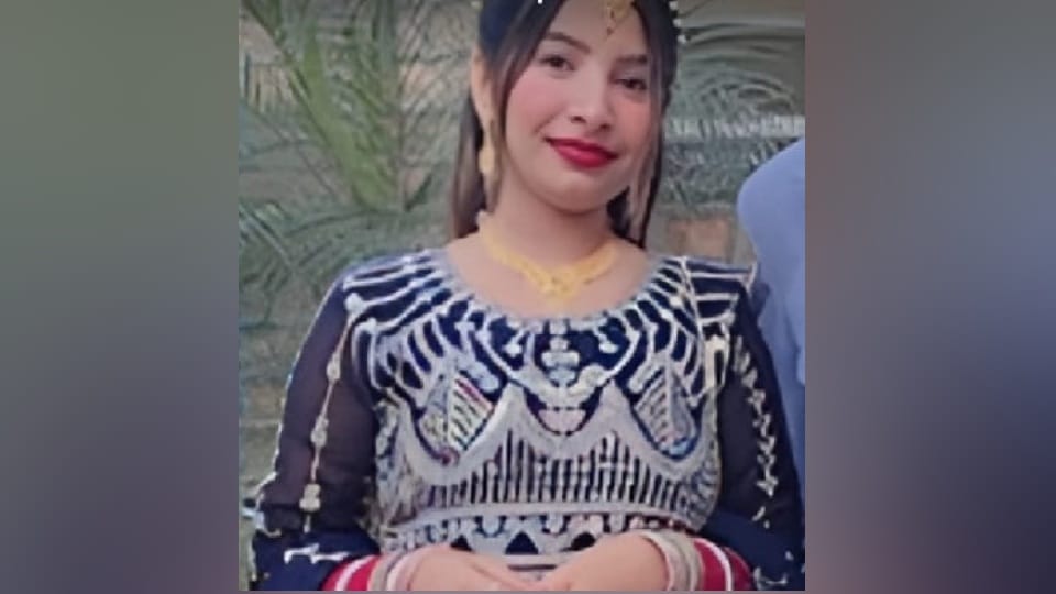 Married 10 months ago newlywed woman kill herself by hanging in Amritsar