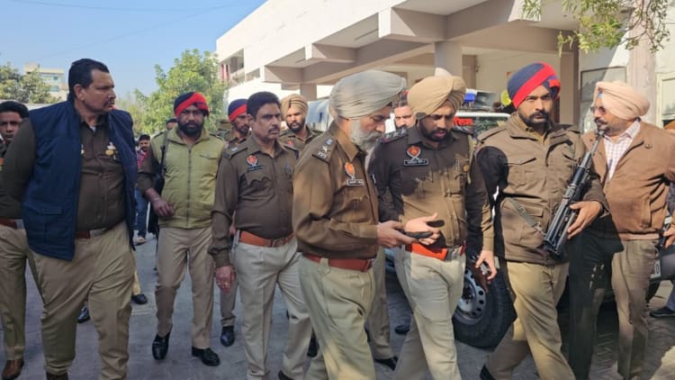 Punjab:अबोहर तहसील की पार्किंग में युवक को गोलियों से भूना, पेशी पर आया था आकाश, चारों आरोपी गिरफ्तार – Firing In Parking Lot Of Abohar Tehsil Young Man Killed