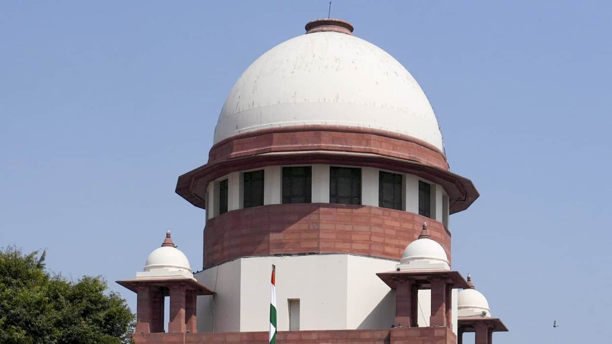 Class IV employees in Himachal to retire only upon attaining the age of 60; govt's SLP dismissed