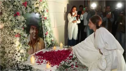 Dharmendra Prayer Meet: Hema Malini Esha Deol and Ahana Host Gathering In Memory of He-Man In Delhi