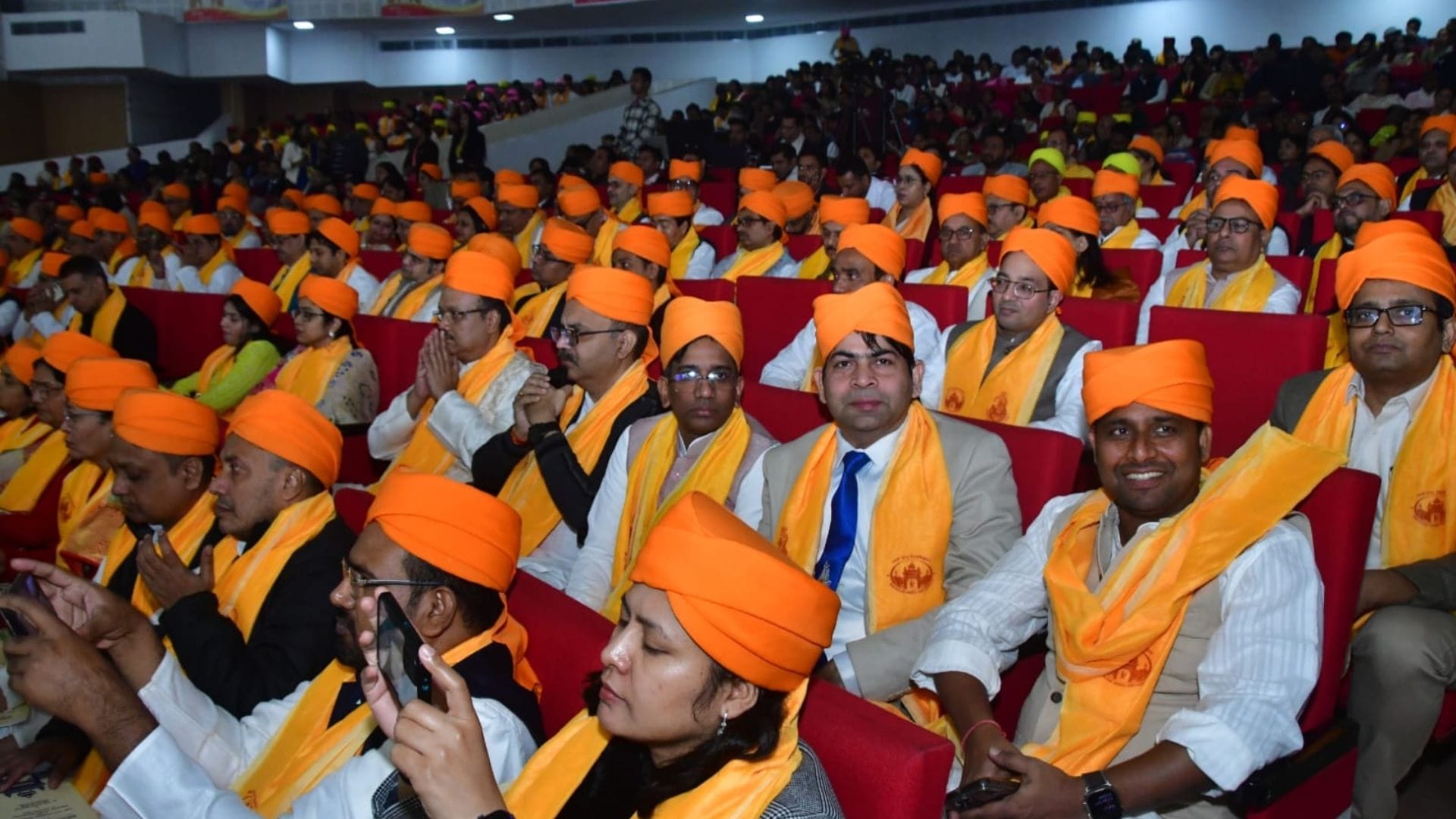 BHU convocation ceremony 29 gold medalists oath in English and Anuradha and Tuhin received Chancellor Medal