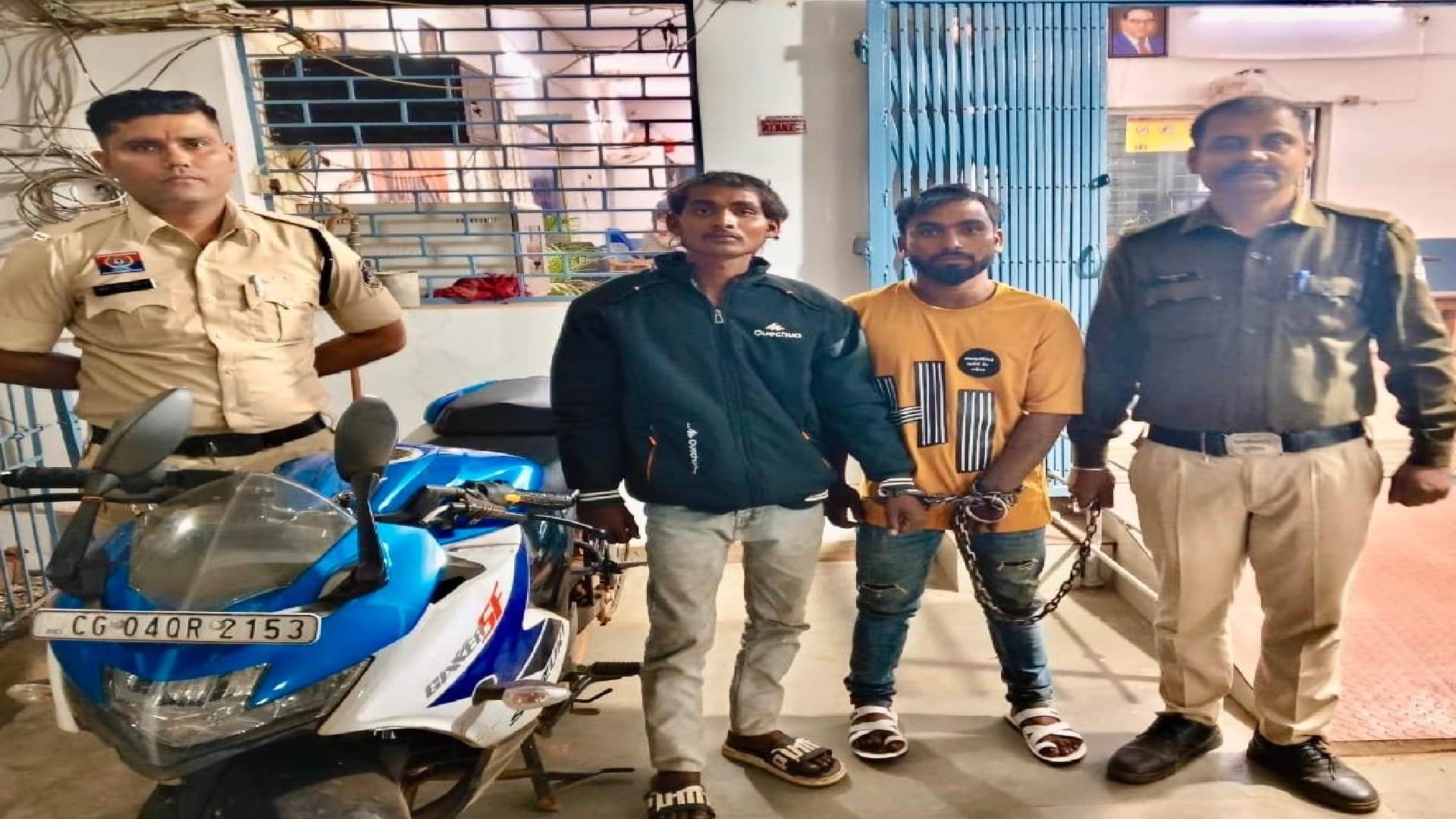 पुलिस के गिरफ्त में आरोपी