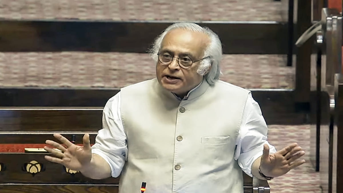 130वां संविधान संशोधन विधेयक (2025): 30 दिन जेल में रहे तो जाएगी कुर्सी, क्यों बिल के विरोध में उतरी कांग्रेस?