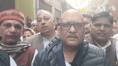 Ajay Rai met jeweller Girdhari Lal Soni family member in Modinagar