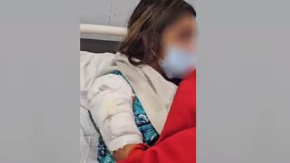 Lucknow: The boyfriend used to forbid his girlfriend from dancing on stage... When she refused, he entered her