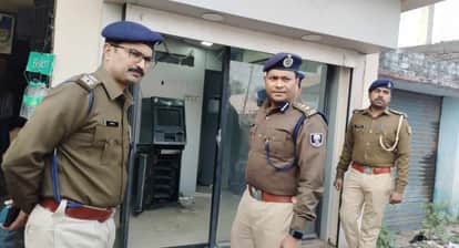 sonepur atm theft chapra sonepur highway govind chak gas cutter 16 lakh stolen