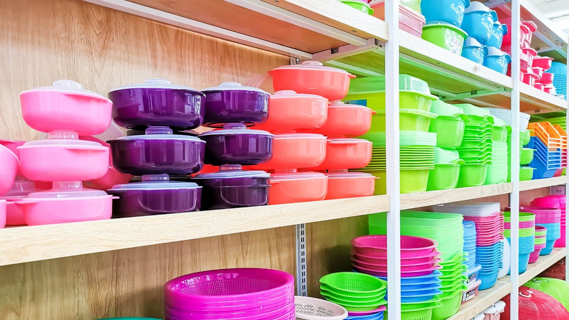 Microwave Safety Tips: Why Heating Food in Plastic Can Cause Cancer and How to Use it Safely