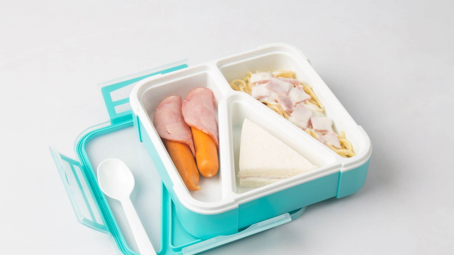 Why Does Food Smell Stay in Plastic Containers? Simple Ways to Remove the Odor