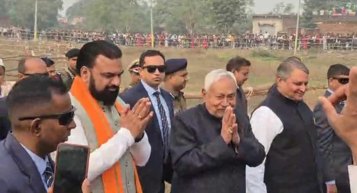 nitish kumar rajouli visit nawada development review solar plant inspection fishery project