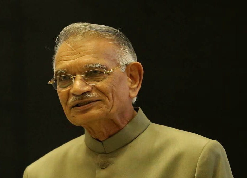 CM Fadnavis condoles the demise of Shivraj Patil calls the former Governor's personality special