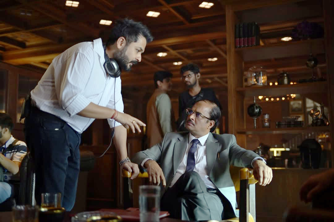 Director Aditya Dhar Playing Candy Crush During Intense Scene In Dhurandhar R Madhavan Feels Jealous Of Him