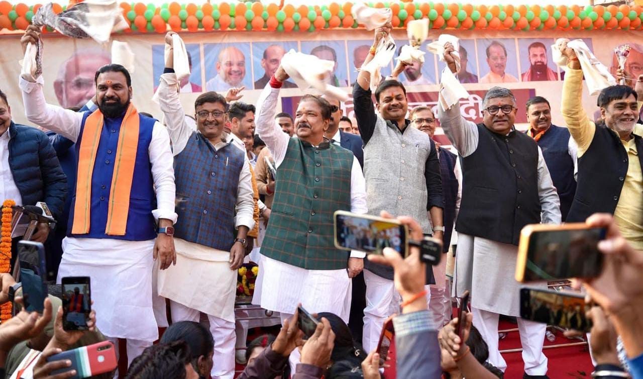 ‘अभिनंदन दीघा-कार्यकर्ता सम्मान समारोह’ शामिल भाजपा के वरिष्ठ नेता।