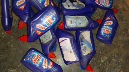 नकली सामान पकड़ा जब्त किया गया