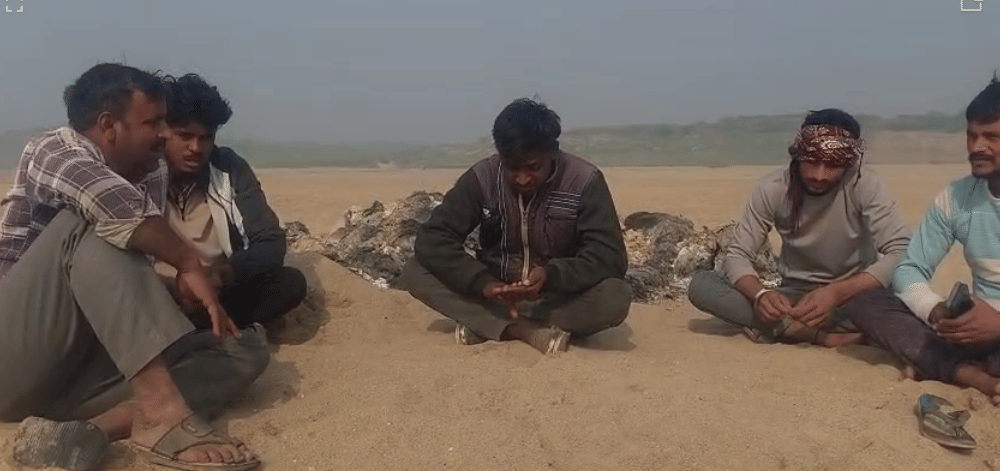 Forest Department Books 9 for Illegal Sand Mining in Chambal Sanctuary