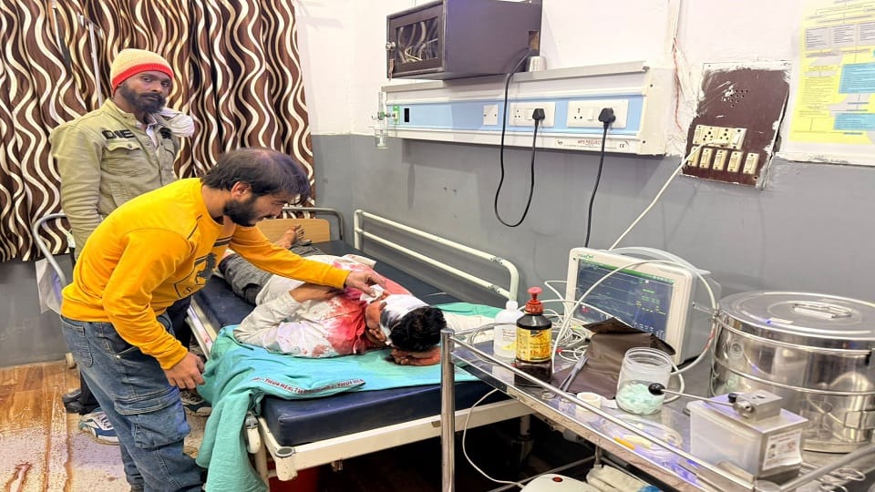 Two youths attacked with sharp weapons in Narnaund