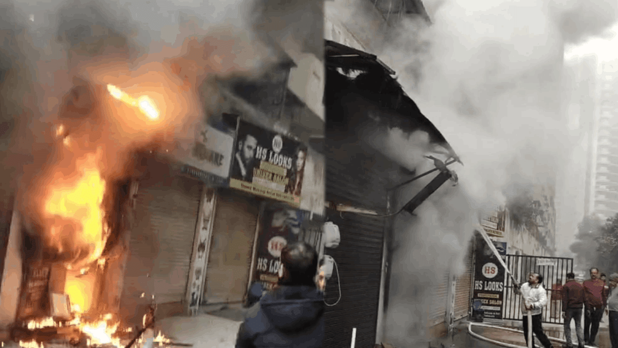 fire broke out in electronics shop in Greater Noida West