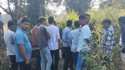 Two people died after coming into contact with an electric wire the wire had been laid to trap wild boars in R