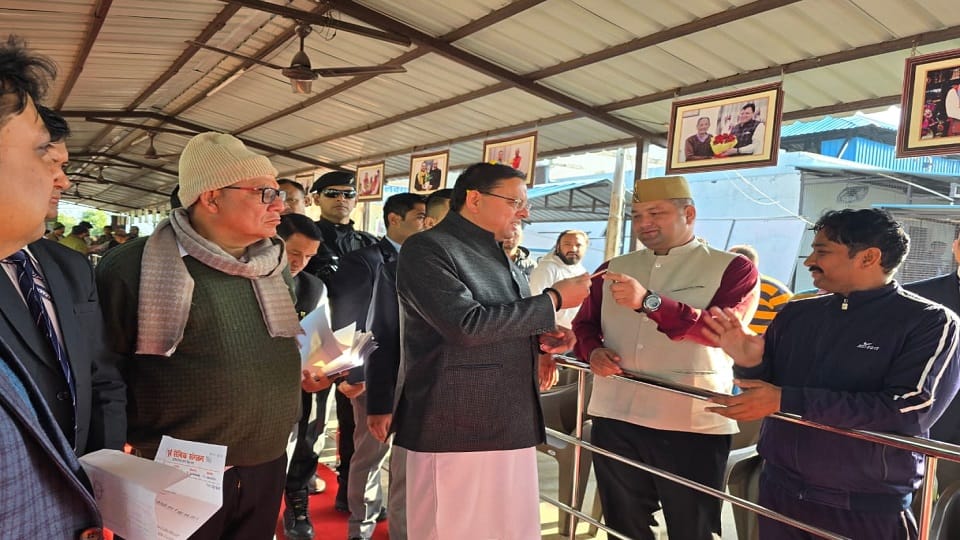 CM Pushkar Singh Dhami listened to the problems of the people in Khatima