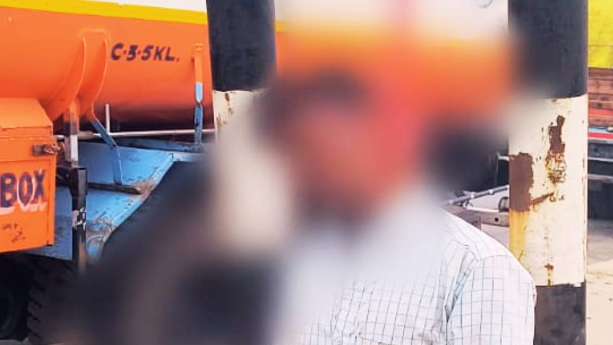 Police arrived after receiving information about body hanging from railing of roadside sign in chandauli