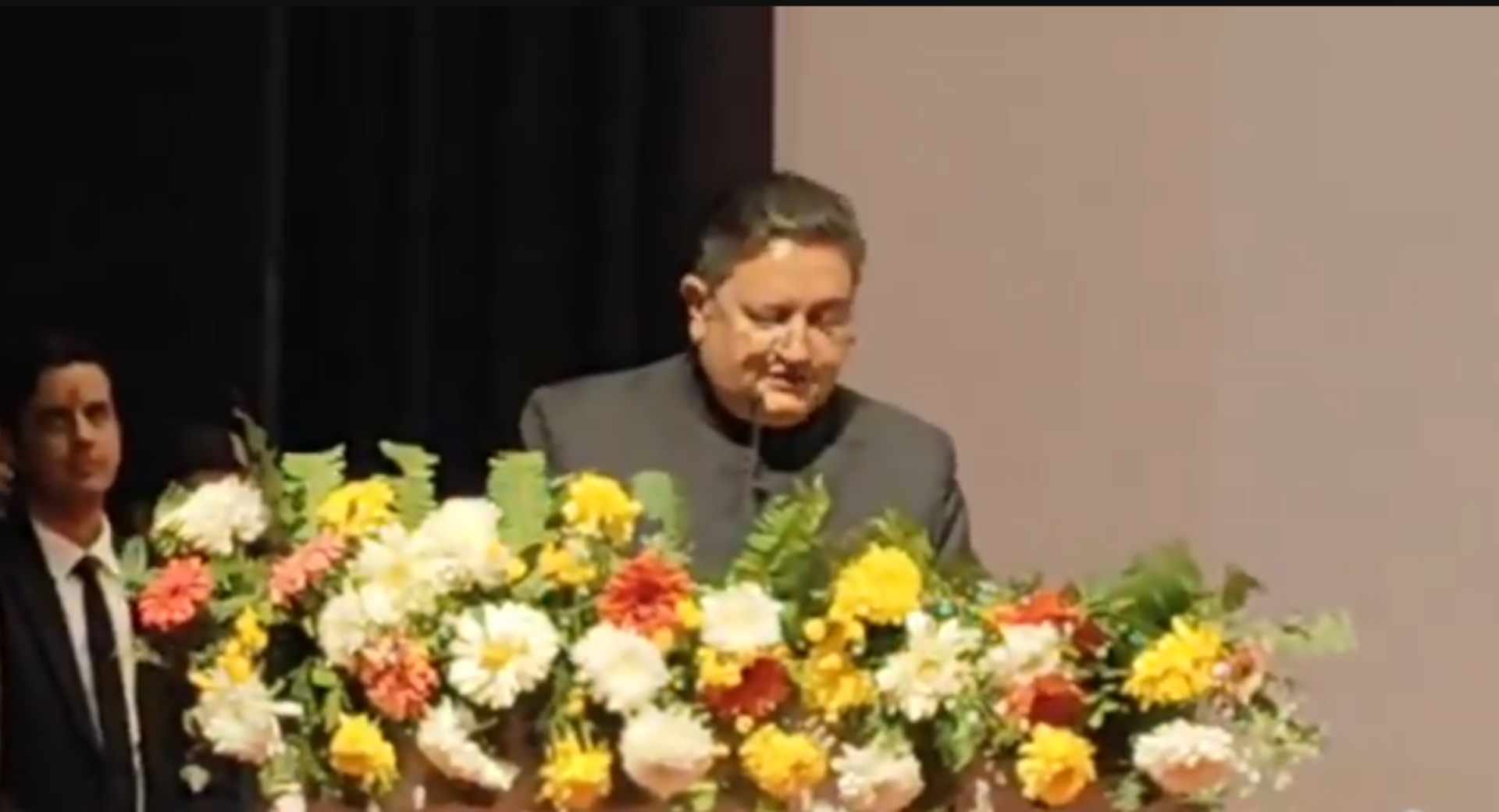 मुख्य संरक्षक तरलोक सिंह चौहान