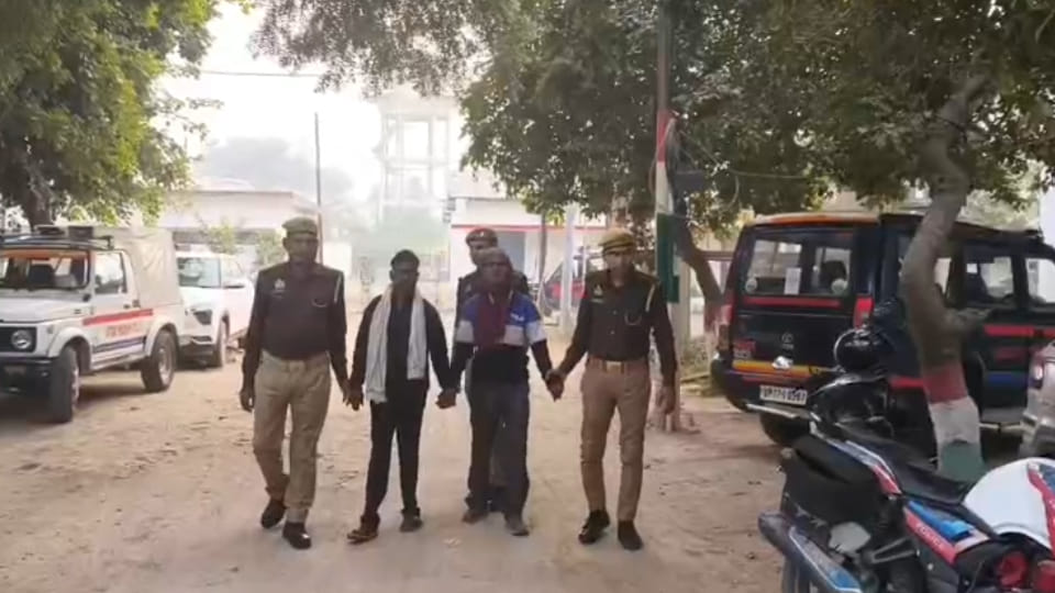 UP: Greed for a few rupees turned them into criminals; they obtained bail using forged documents, arrested