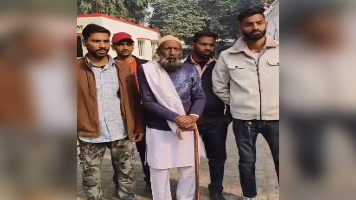 son and daughter-in-law tortured the father for property in bareilly
