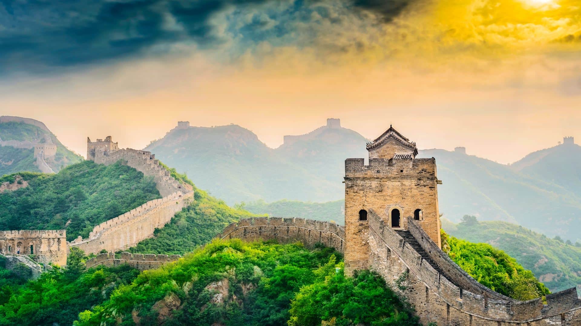 Why Is the Great Wall of China Called the World’s Largest Graveyard Hidden Facts secrets explained in Hindi