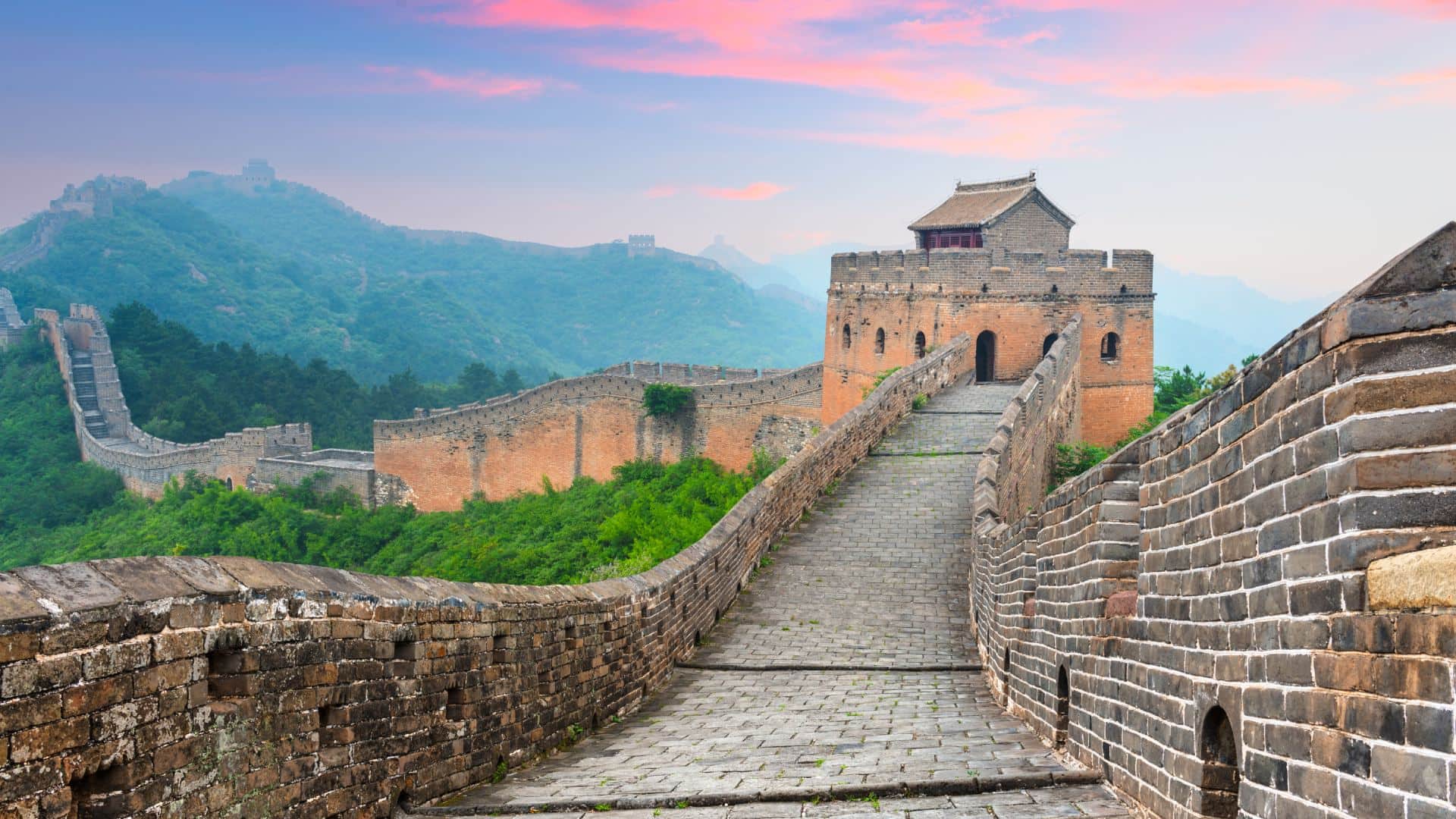 Why Is the Great Wall of China Called the World’s Largest Graveyard Hidden Facts secrets explained in Hindi