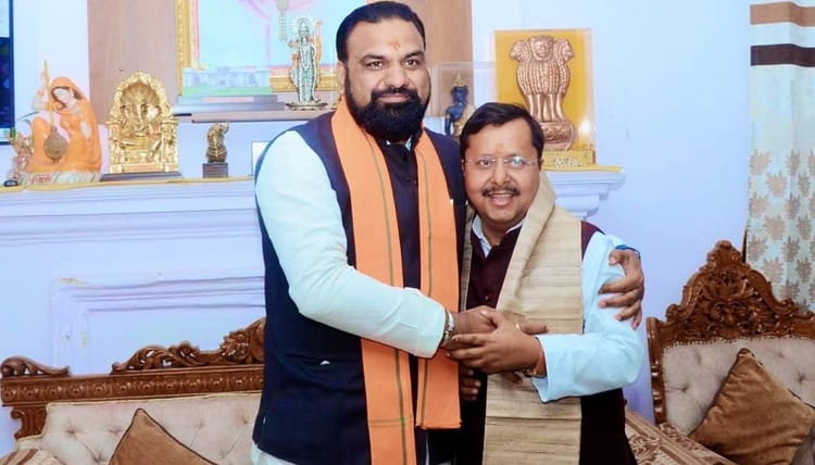 Bihar News: दिल्ली पहुंचे सीएम सम्राट चौधरी, पीएम मोदी से मिलेंगे; मंत्रिमंडल विस्तार पर होगी बात