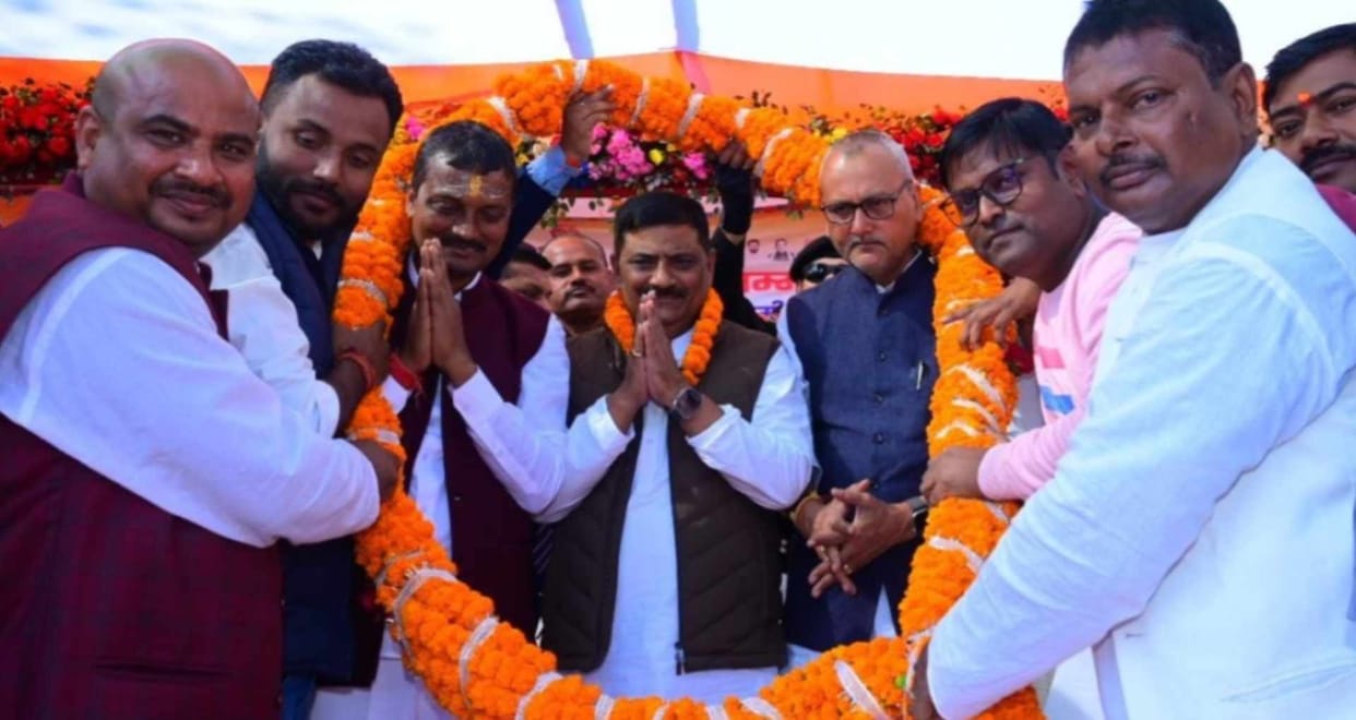 darbhanga jdu workers honour ceremony sanjay jha nitish kumar 100 years claim
