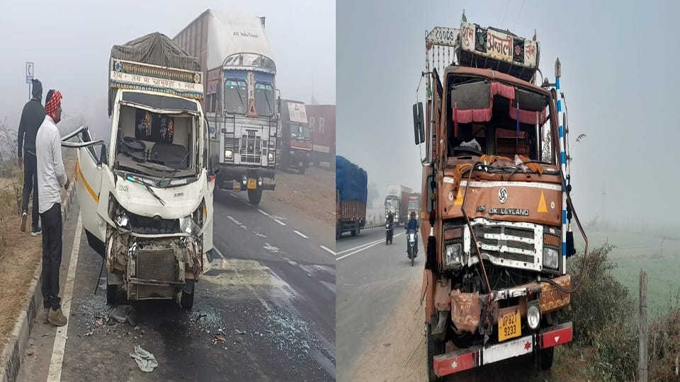 Eight vehicles collided one after the other in dense fog