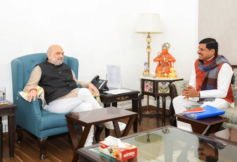 MP News: CM Mohan Yadav met Amit Shah in Delhi, gave information about the government's two years of work.