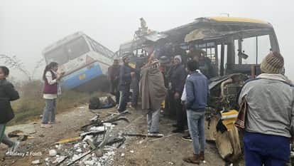 Dense fog blankets Haryana: Several vehicles collide on National Highway-52, traffic slows down