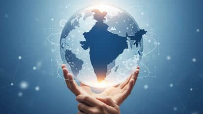 OECD official Zayda Manatta said India strong champion for global tax transparency News In Hindi