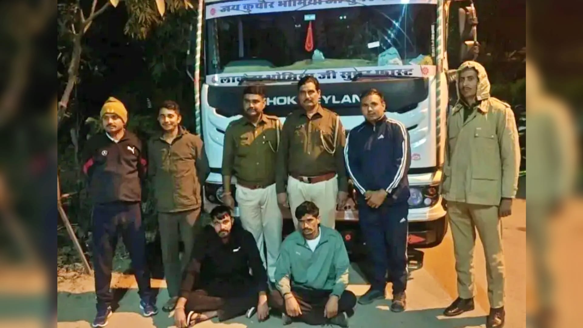 पुलिस की गिरफ्त में आरोपी