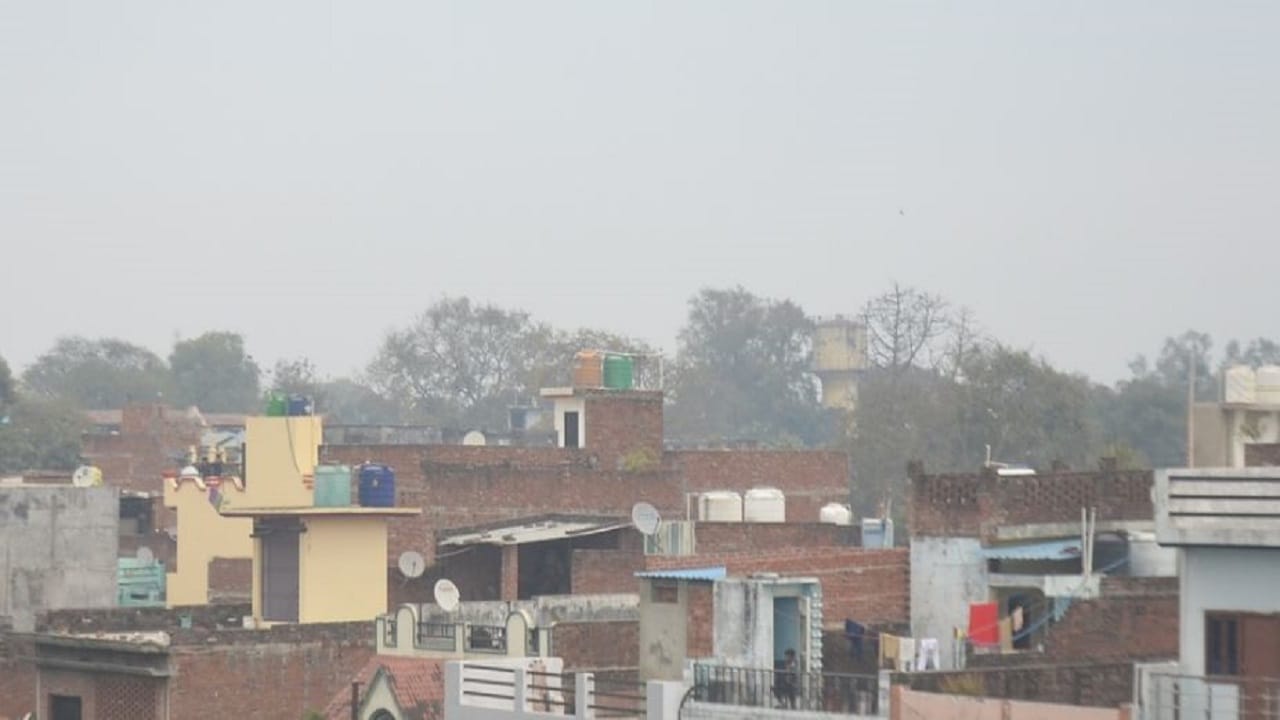 Dense fog in Bareilly and other district visibility is zero