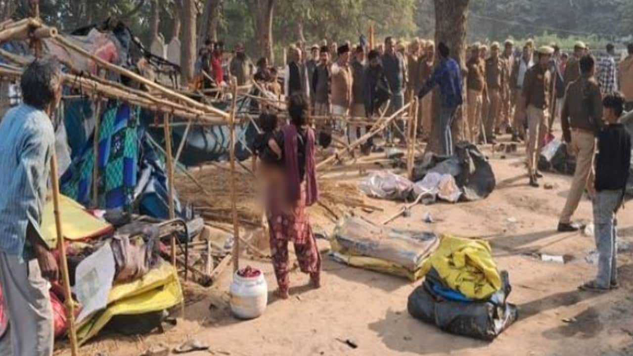 पुलिस प्रशासन की सख्ती पर पुलिस ने हटाया अवैध कब्जा