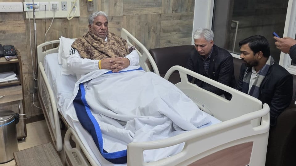 अस्पताल में भर्ती मंत्री