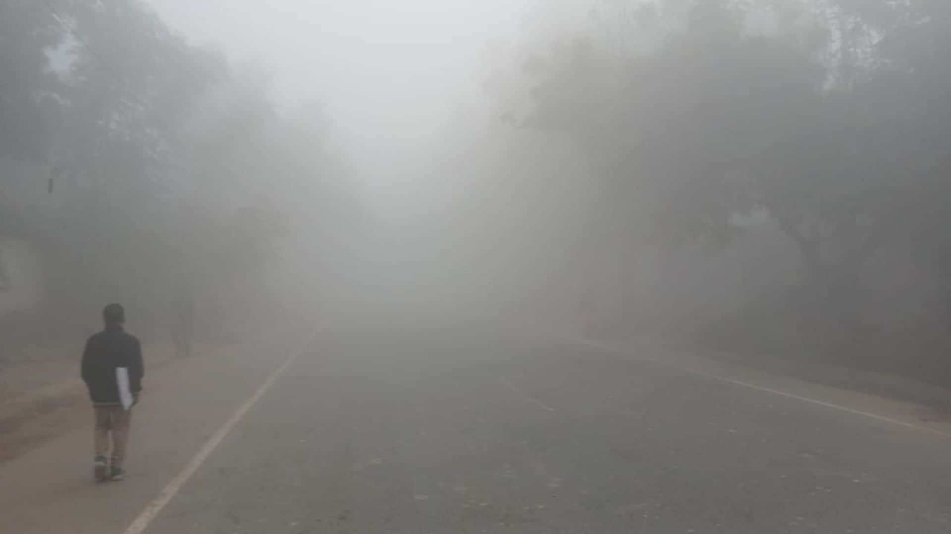 वाराणसी में छाया कोहरा