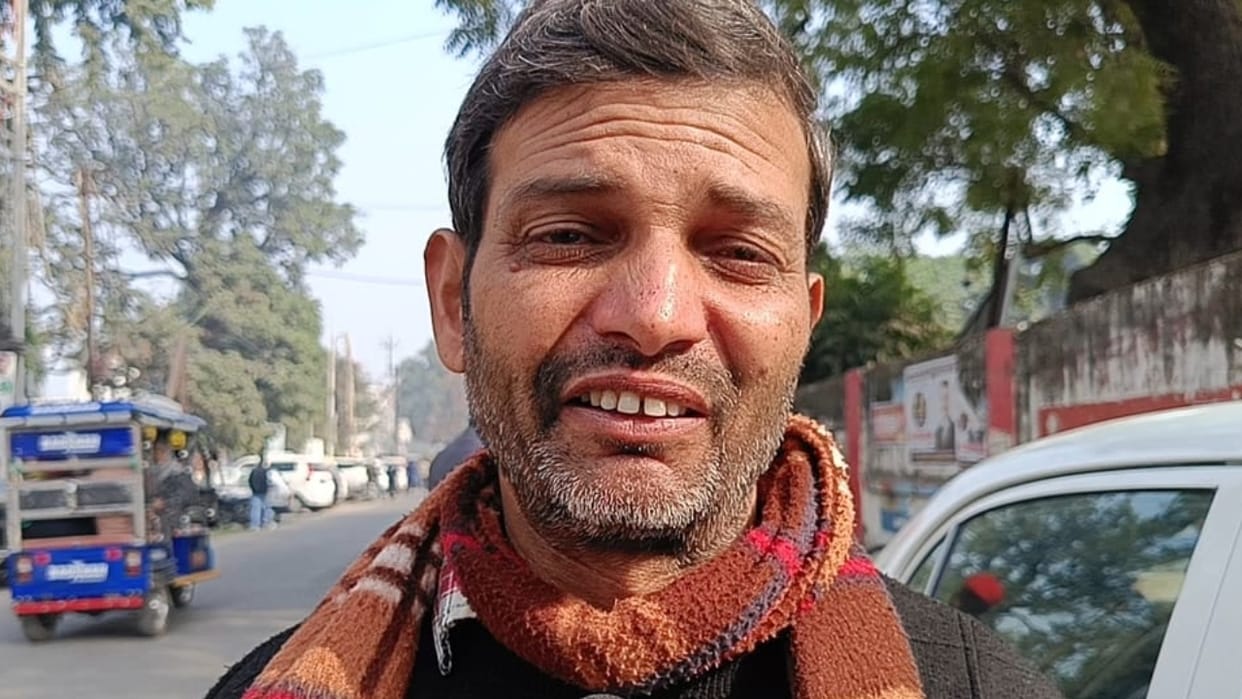 e-rickshaw stolen from outside the SSP office in Bareilly
