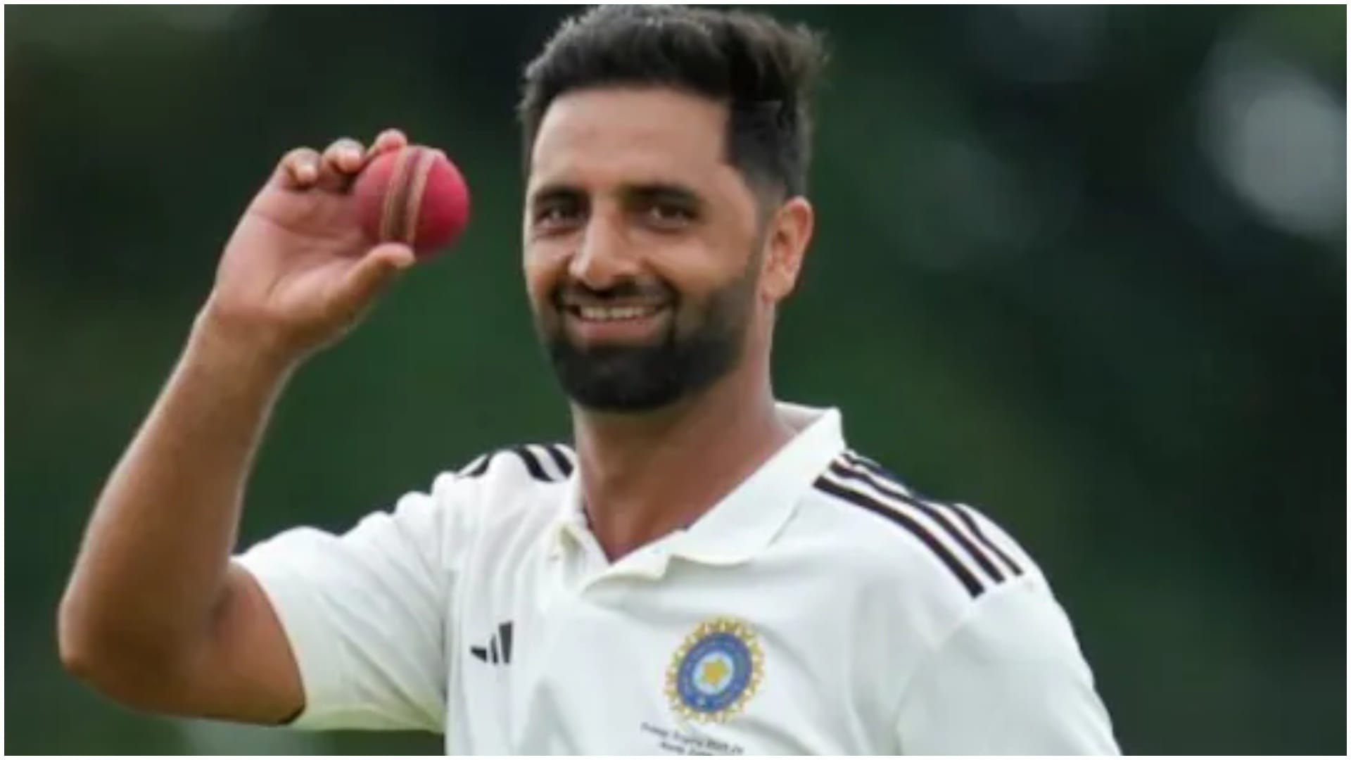 Auqib Nabi Emotional Journey to Indian Test Squad; From Bowling at a Chair During Curfew to Team India