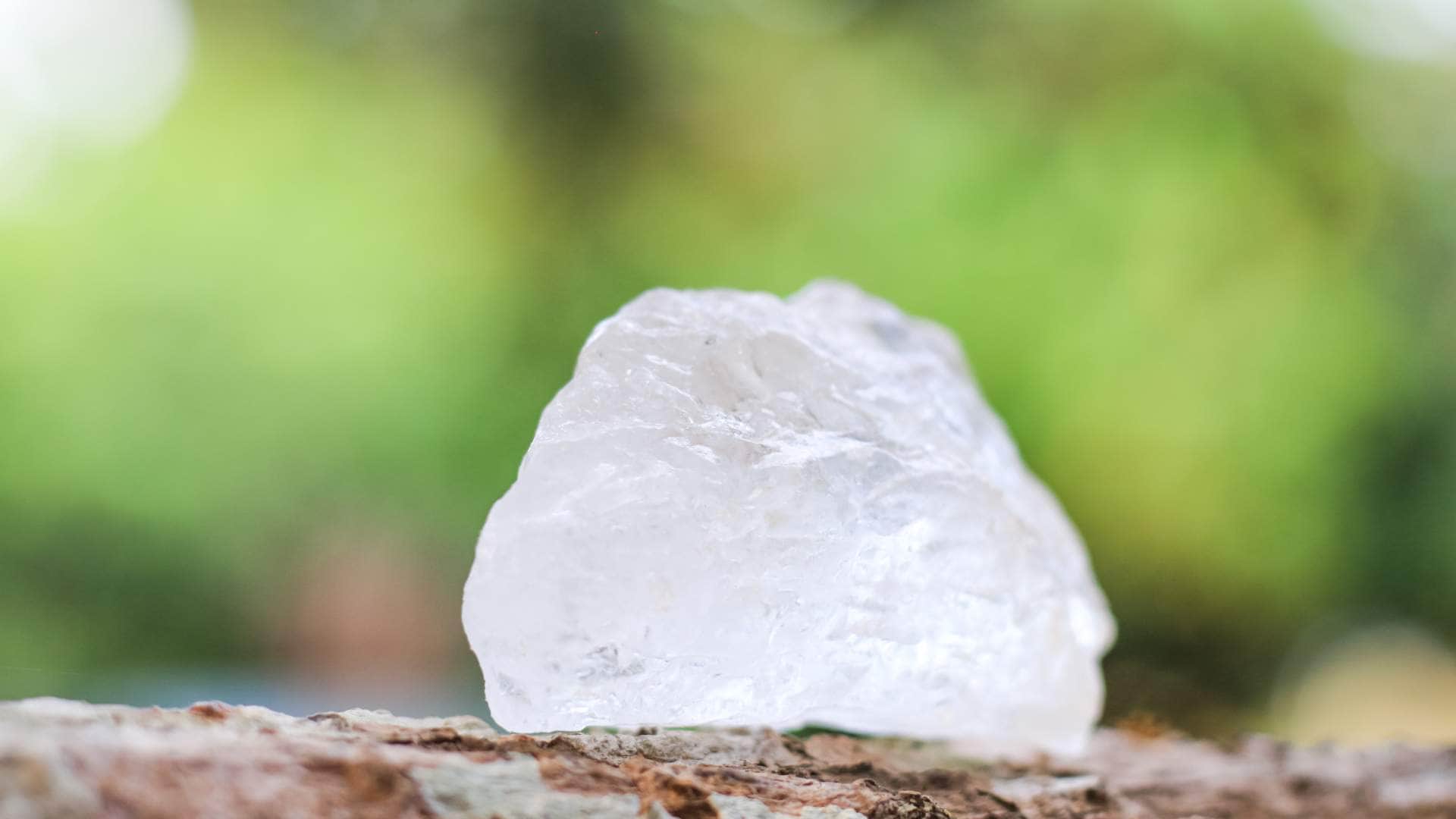 Vastu Tips For Fitkari Five Simple Alum Remedies That Bring Prosperity And Positiat Home Fitkari Upay in Hindi