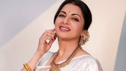 Bhagyashree Thinks Todays Films Have Unnecessary Intimacy that Makes You Squirm Says Cinema Reflects Society