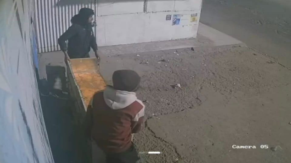 Cash worth Rs 25,000, along with bidis and cigarettes, was stolen from a shop in Chandigarh